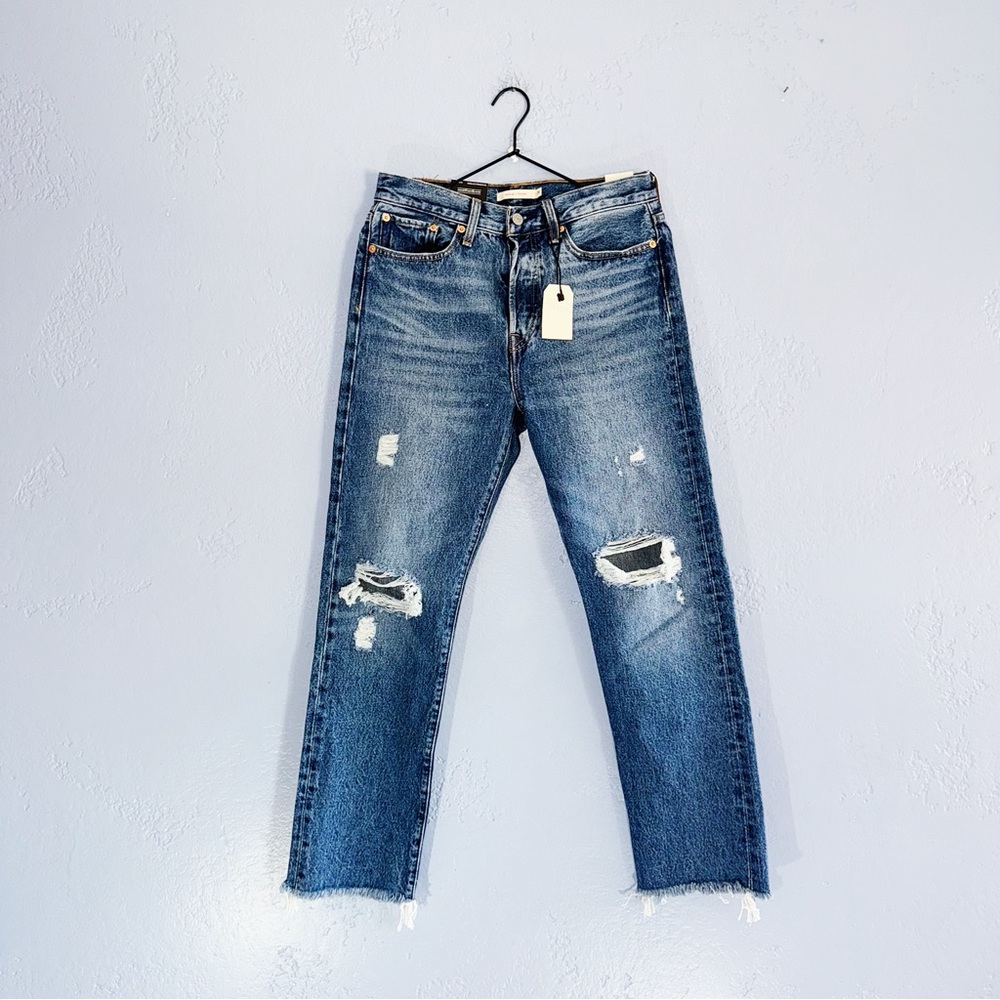 Levis Wedgie Straight Distress Jeans Size 28